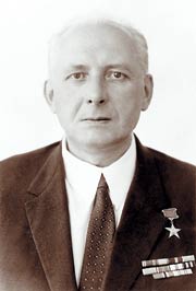 Первый генеральный директор ВАЗа В. Н. Поляков.